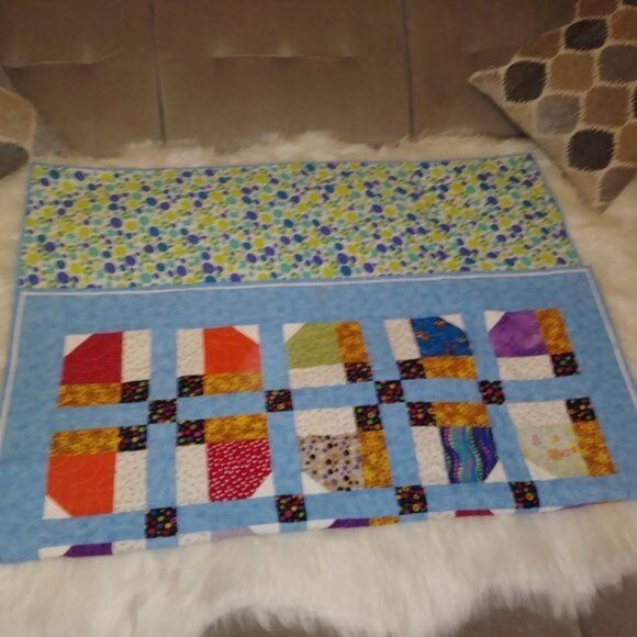 Hand made New Baby quilt multicolor patch bright colorful snuggly soft 100% cott - Picture 10 of 11
